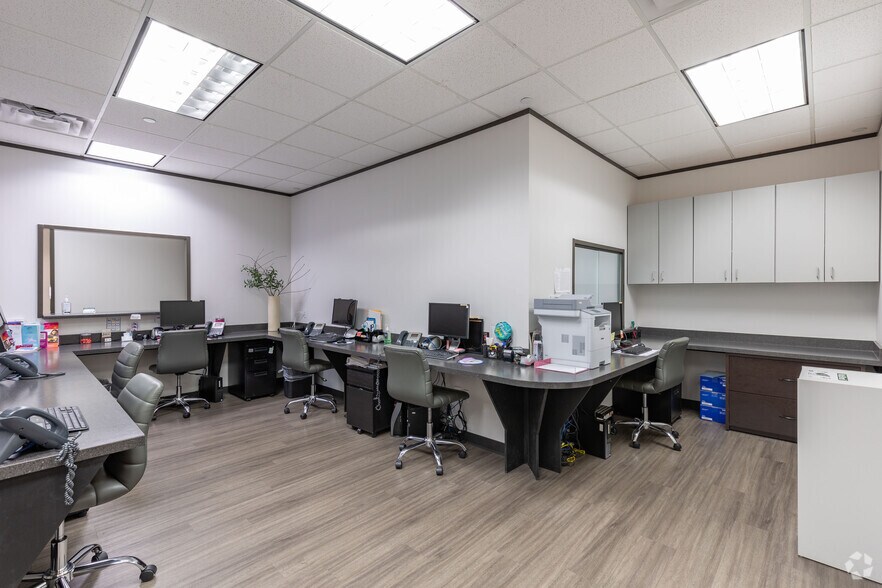 More Photos Of 12300 Dundee Ct, Cypress Unknown For Lease