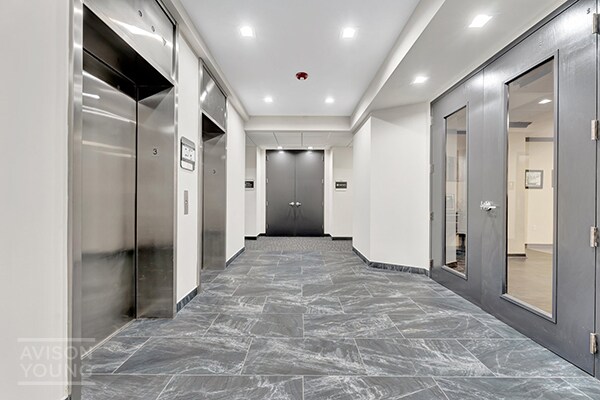 More Photos Of 28059 US Hwy 19 N, Clearwater Unknown For Lease