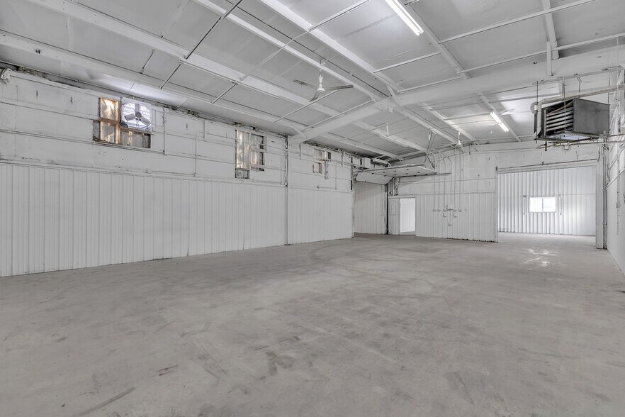 More Photos Of 1600 Park Lane Dr, Trenton Industrial For Sale