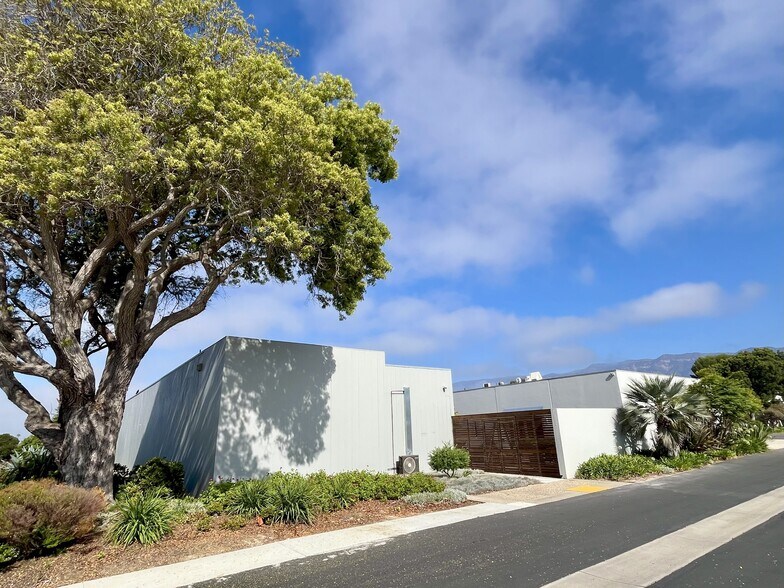 Primary Photo Of 6395 Cindy Ln, Carpinteria Manufacturing For Lease