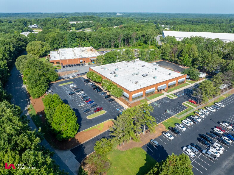 More Photos Of 5200 Panola Industrial Blvd, Decatur Warehouse For Lease