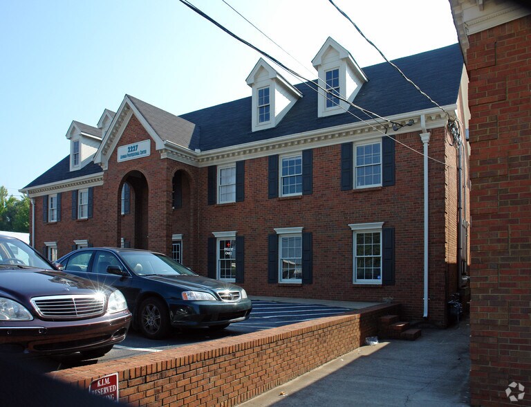 More Photos Of 2227 Idlewood Rd, Tucker Medical For Lease