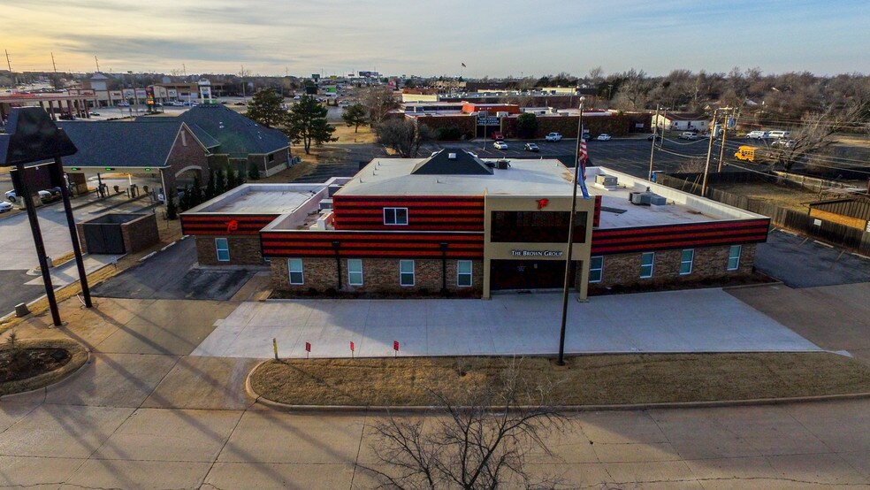 More Photos Of 6001 Nw Expressway, Oklahoma City Office For Sale