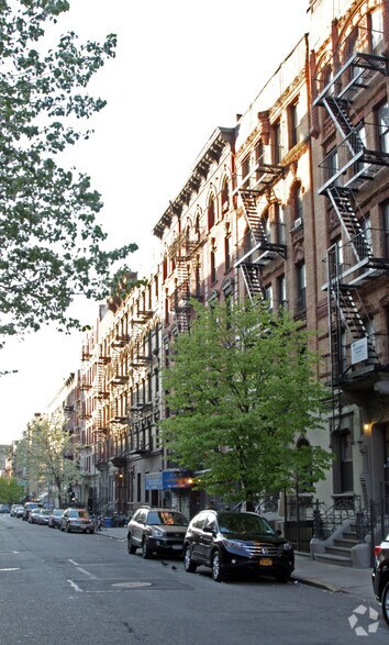 More Photos Of 334-336 E 13th St, New York Apartments For Lease