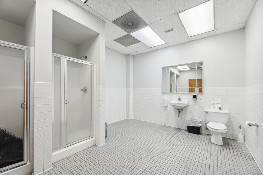 More Photos Of 2497 Vauxhall Rd, Union Township Manufacturing For Sale