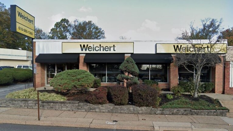 More Photos Of 512 Baltimore Pike, Springfield Township Storefront Retail Office For Lease