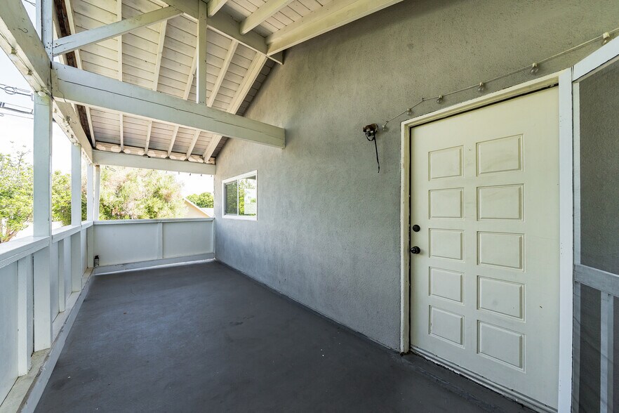 More Photos Of 3759 W 182nd St, Torrance Multifamily For Sale