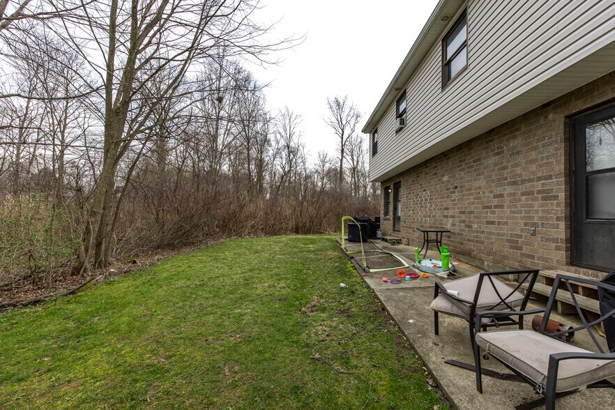 More Photos Of 3800 Grace Dr, Kent Multifamily For Sale
