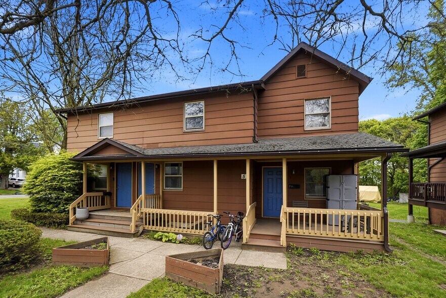 More Photos Of 55 Washington St, Lockport Apartments For Sale