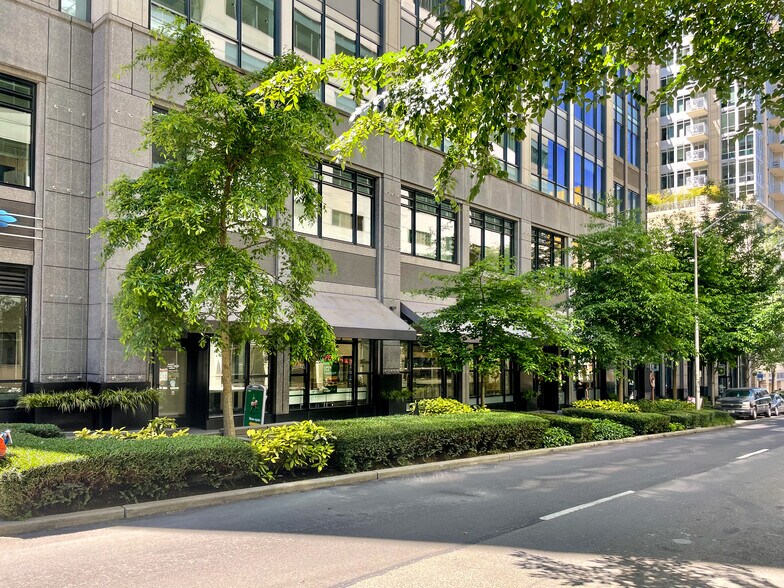 Primary Photo Of 820 Stewart St, Seattle Office For Sale