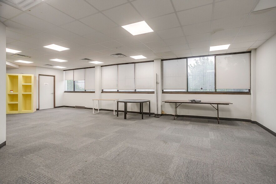 More Photos Of 1413 Rio Grande Ave, Fort Worth Office For Lease