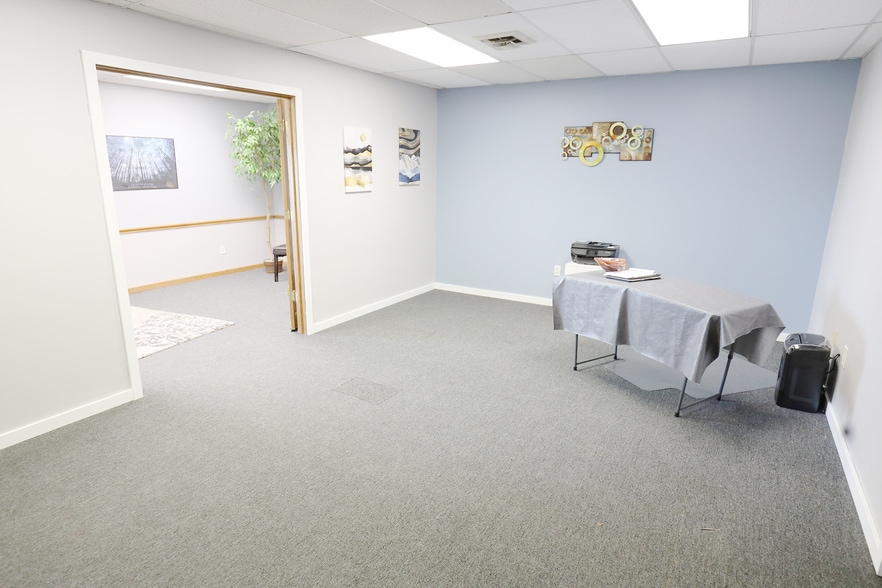 More Photos Of 1839 Pearl Rd, Brunswick Medical For Sale