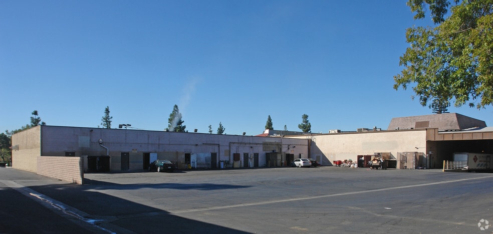 More Photos Of 1535-1551 E Amar Rd, West Covina Storefront For Sale