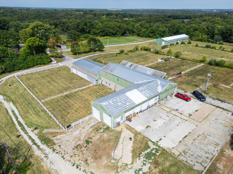 More Photos Of 3804 Stanka Ln, Godfrey Land For Lease