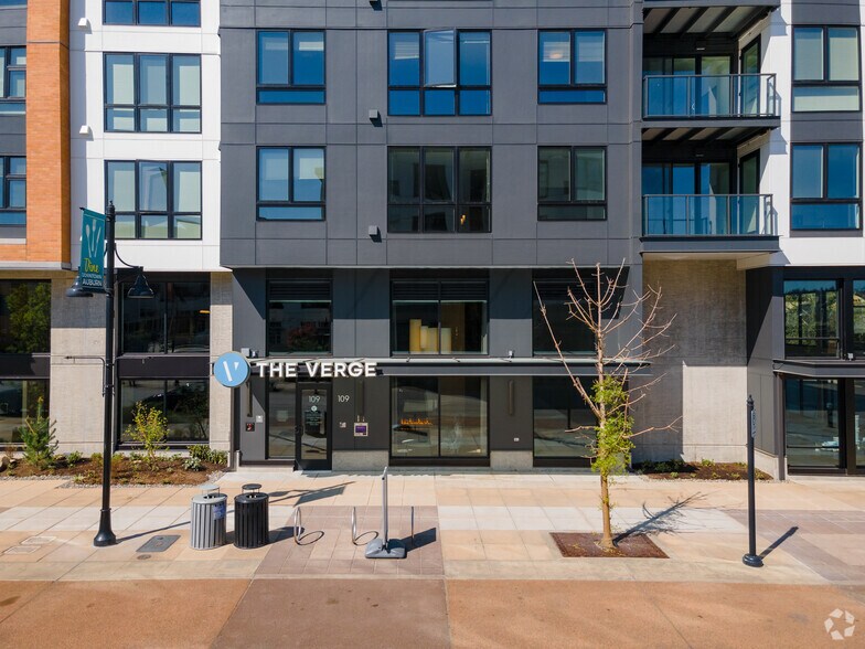 More Photos Of 109 S Division St, Auburn Apartments For Lease