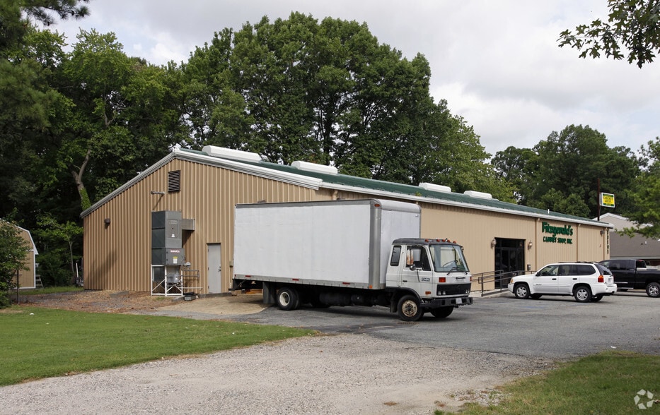 More Photos Of 13191 Warwick Blvd, Newport News Light Distribution For Sale