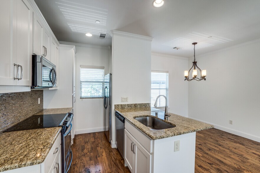 More Photos Of 6140 Oram St, Dallas Apartments For Sale