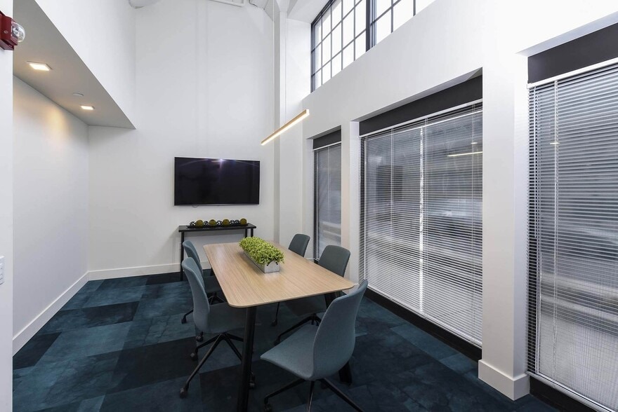 More Photos Of 615 First Ave, Pittsburgh Apartments For Lease