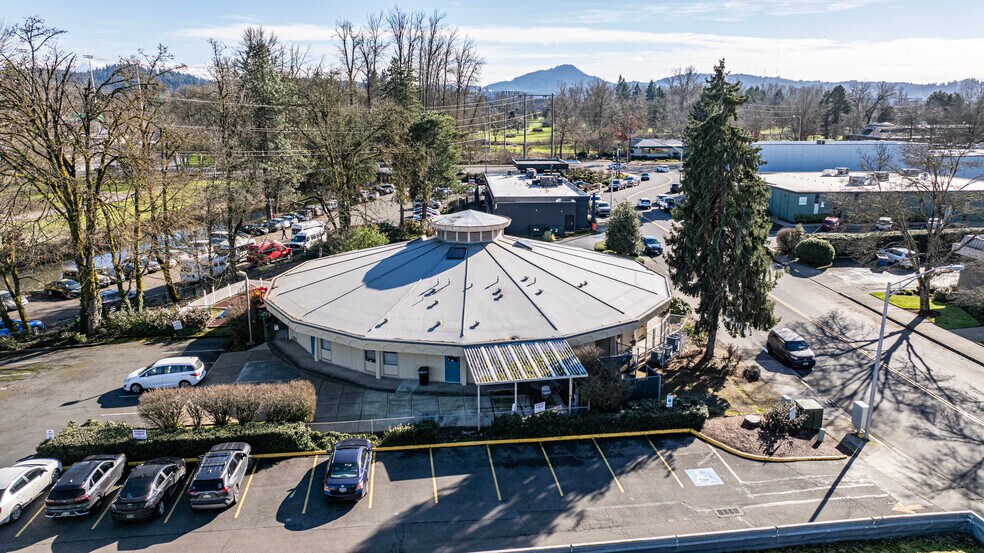 More Photos Of 86 Centennial Loop, Eugene Office For Sale