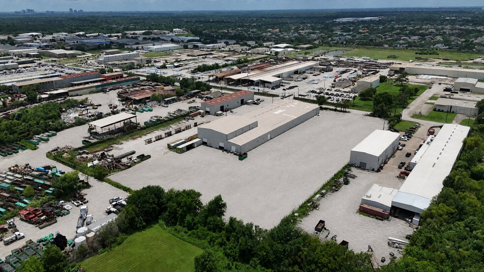 More Photos Of 6210 Cunningham Rd, Houston Manufacturing For Lease