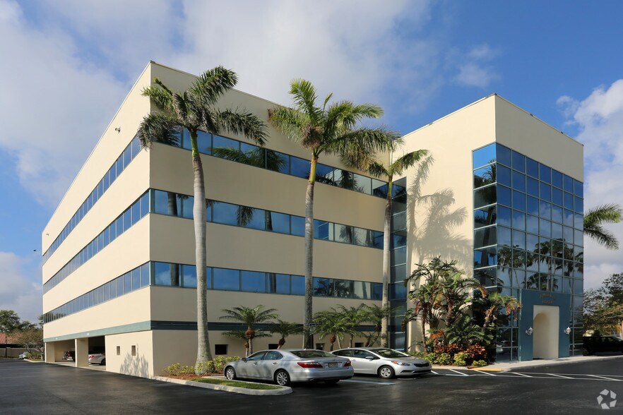 Primary Photo Of 1070 E Indiantown Rd, Jupiter Office For Lease