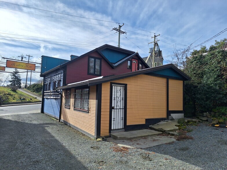More Photos Of 291 Wallace St, Nanaimo General Retail For Sale