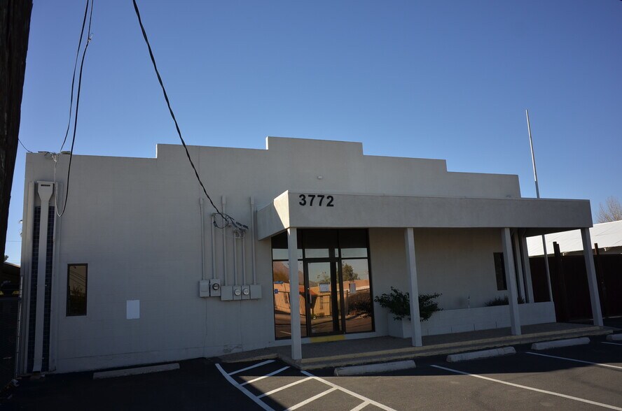 Primary Photo Of 3772 E Kleindale Rd, Tucson Warehouse For Lease