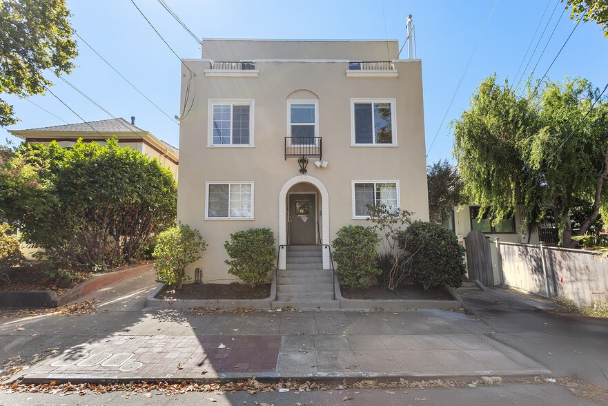 More Photos Of 823-825 55th St, Oakland Apartments For Sale