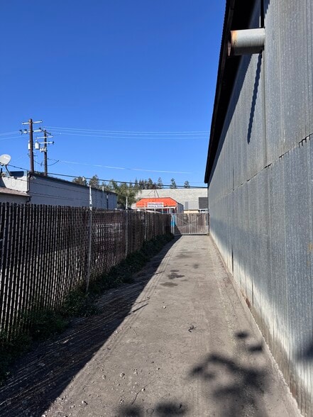 More Photos Of 270 San Jose Ave, San Jose Service For Sale