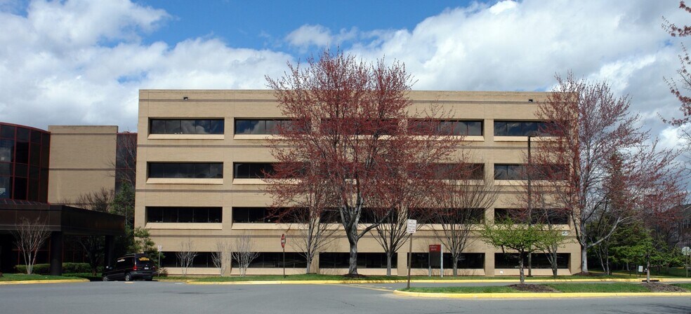More Photos Of 1800 Town Center Dr, Reston Medical For Lease