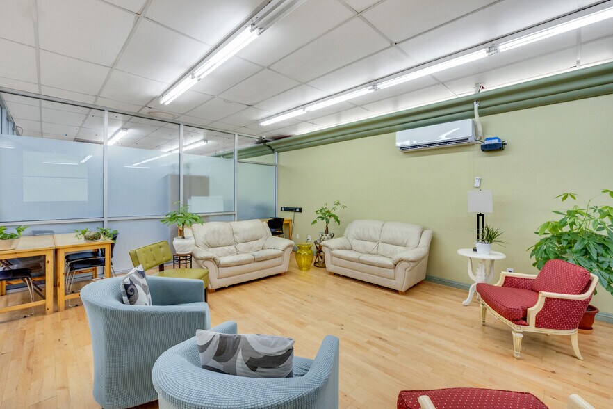 More Photos Of 118 Live Oak Ave, Arcadia Storefront For Sale