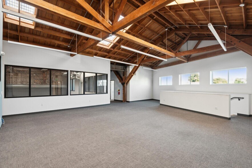 More Photos Of 1000 Calcot Pl, Oakland Warehouse For Sale