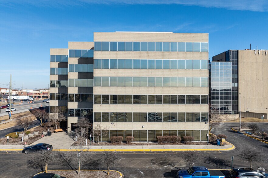 More Photos Of 4747 Lincoln Mall Dr, Matteson Office For Lease