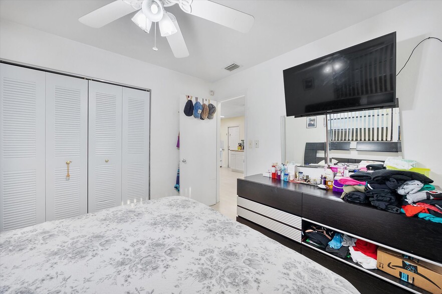 More Photos Of 14260 SW 88th Ave, Palmetto Bay Apartments For Sale