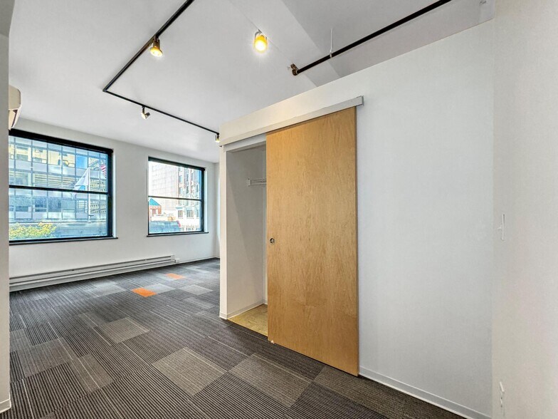More Photos Of 405 6th Ave, Des Moines Apartments For Lease