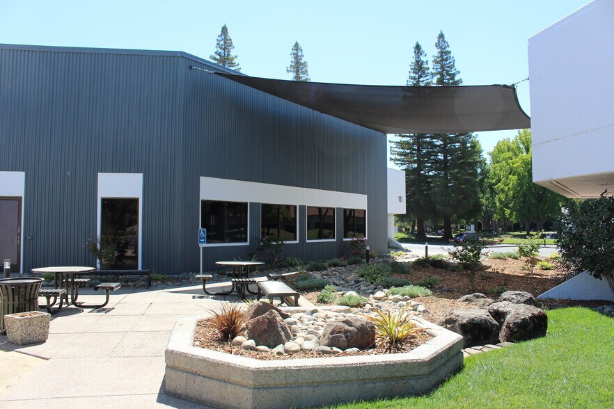 More Photos Of 105 Lake Forest Way, Folsom Unknown For Lease