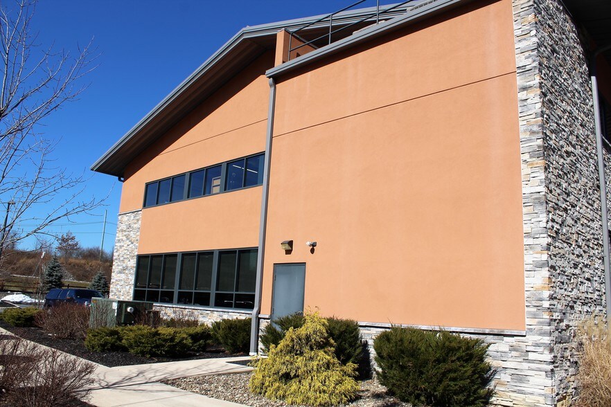 More Photos Of 1019 Ghaner Rd, State College Office For Lease