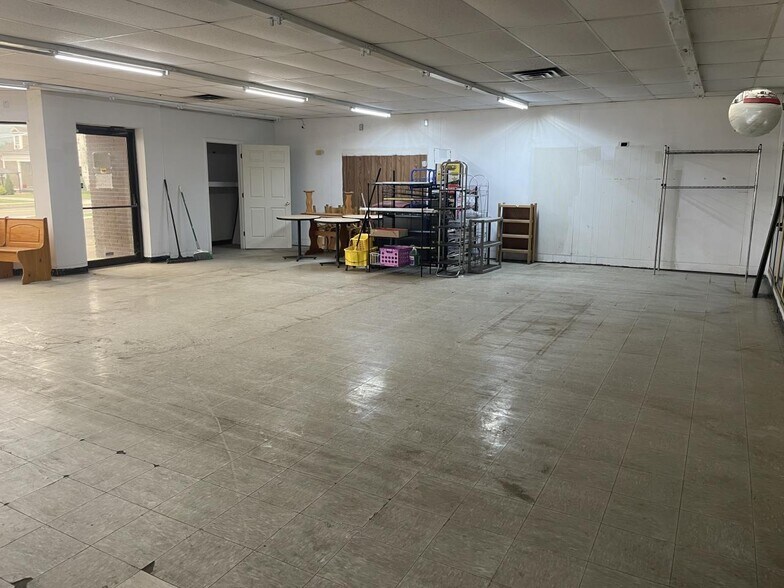 More Photos Of 2 E Main St, Canisteo Convenience Store For Sale