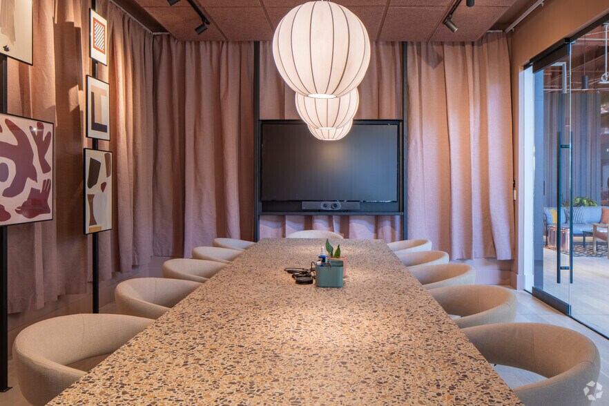 More Photos Of 2650 W Belleview Ave, Littleton Coworking Space