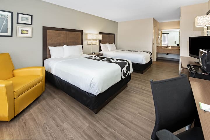 More Photos Of 5981 Okeechobee Blvd, West Palm Beach Hotel For Sale