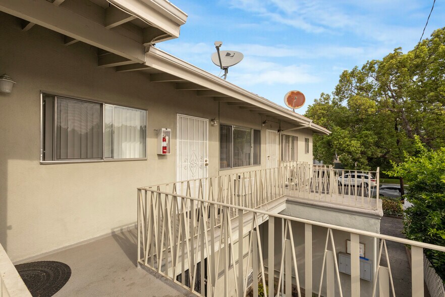 More Photos Of 1316 Barrington Way, Glendale Apartments For Sale