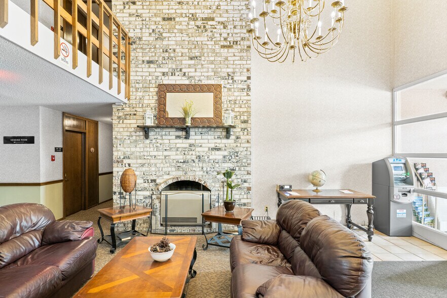 More Photos Of 240 E Fond du Lac St, Ripon Hotel For Sale