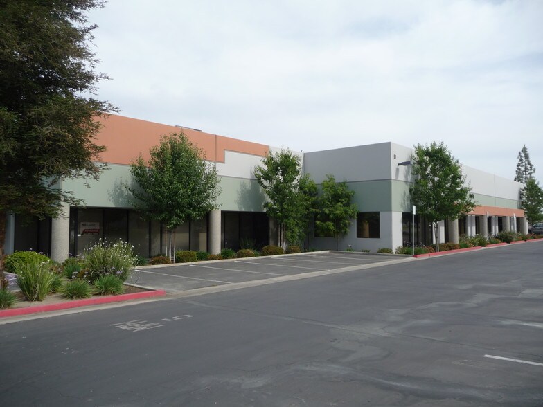 Primary Photo Of 4300 Ashe Rd, Bakersfield Light Manufacturing For Lease