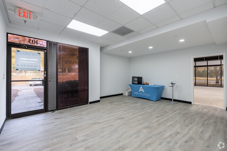 More Photos Of 150 Hembree Park Dr, Roswell Unknown For Lease