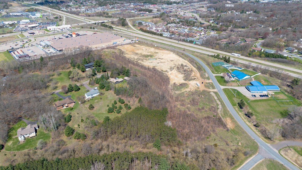 More Photos Of 00 Old Town Hall Rd, Eau Claire Self Storage For Sale