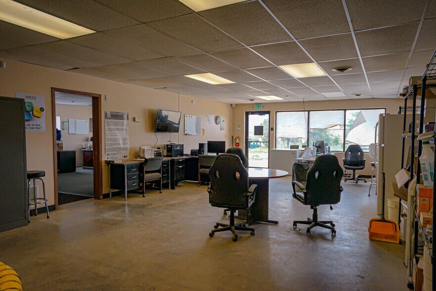 More Photos Of 36900 County Road 32.4, Trinidad Service For Sale