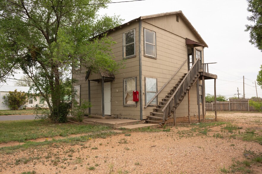 More Photos Of 500 28th St, Snyder Apartments For Sale