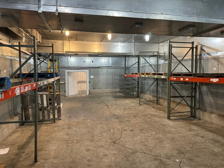 More Photos Of 1926 W Elk Pl, Denver Manufacturing For Sale