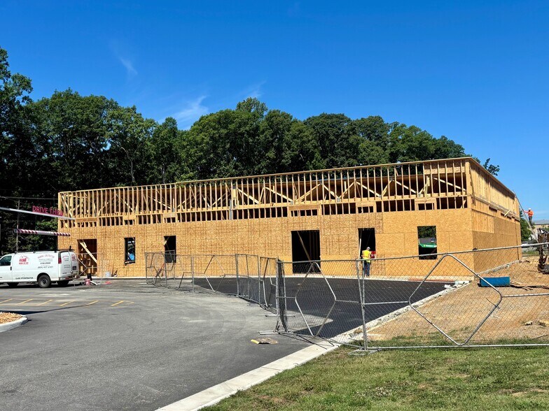 More Photos Of 2070 Ashland Rd, Rockville Flex For Lease
