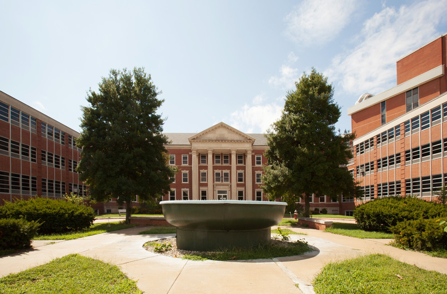 Primary Photo Of 600 N Main St, Mount Vernon Congregate Senior Housing For Lease